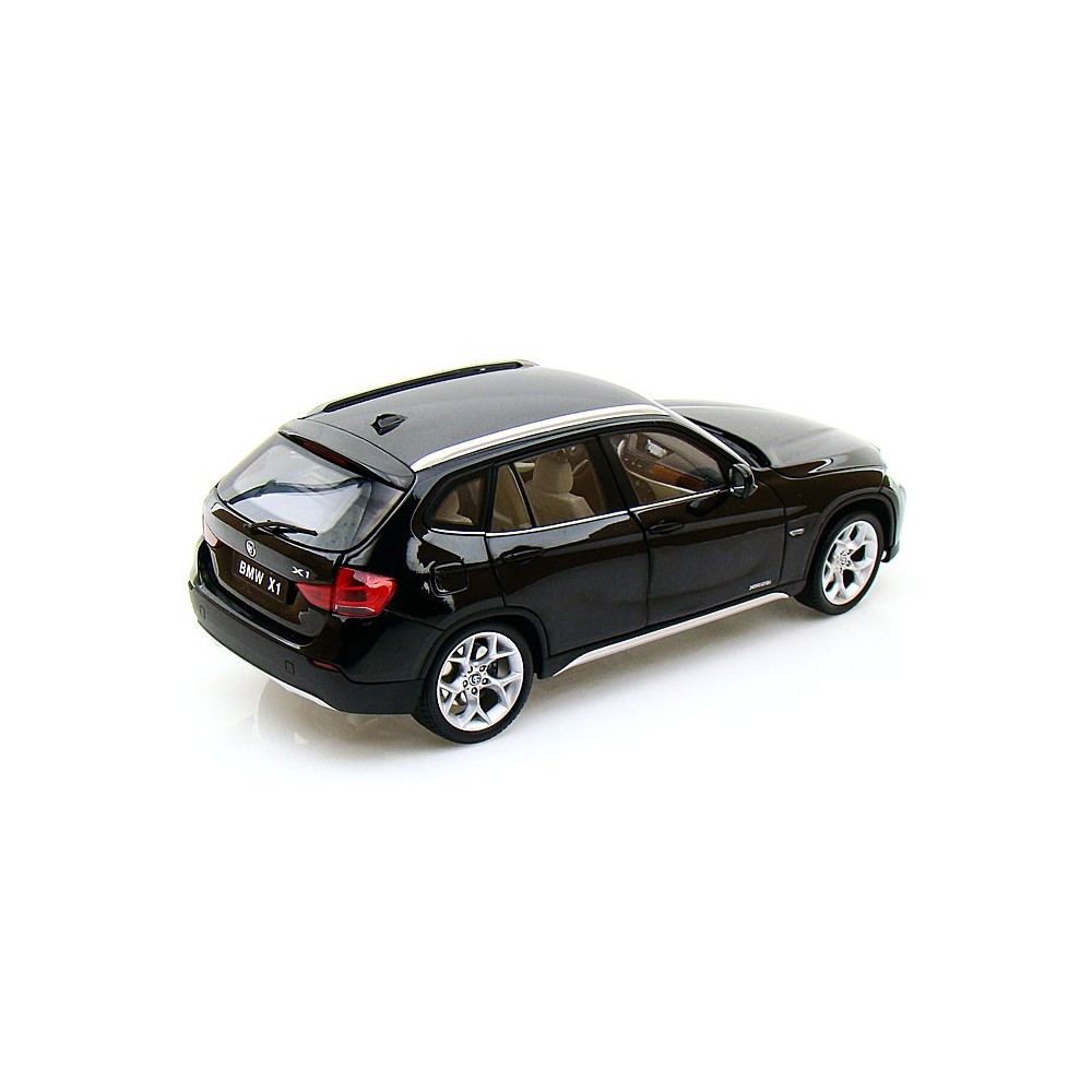 BMW X1 SDRIBE 28i NEGRO 1/18