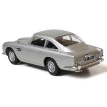 ASTON MARTIN DB5 "GOLDENEYE" J. BOND 007