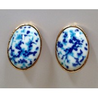 PENDIENTES OVALES CON LLUVIA DE COLORES AZULES  (1,8X1,4 CM)