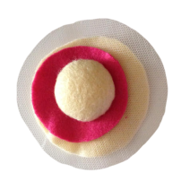 BROCHE CIRCULO AMARILLO, FUCSIA Y TUL  (DIAM. 7,5 CM)