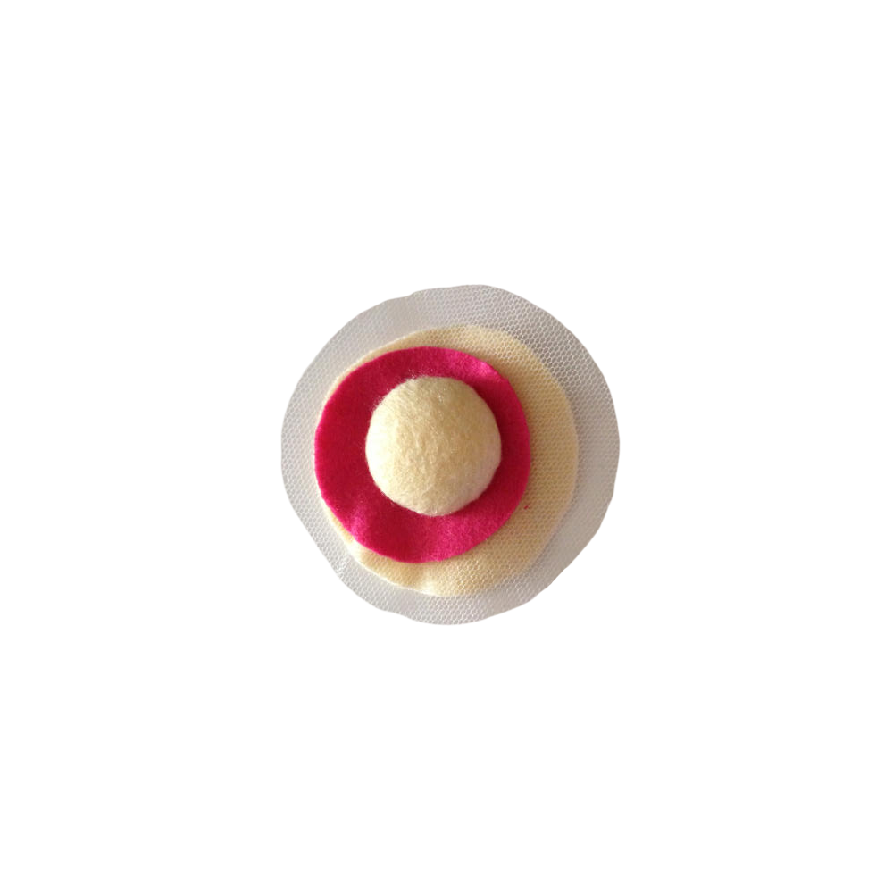 BROCHE CIRCULO AMARILLO, FUCSIA Y TUL  (DIAM. 7,5 CM)