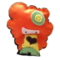 BROCHE CHICA CON MELENA NARANJA  (9X10,5 CM)