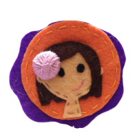 BROCHE CON ONDAS LILAS  (DIAM. 7,5 CM)