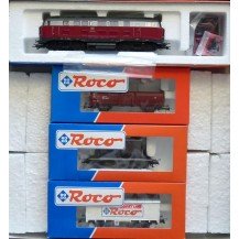 CONJUNTO LOCOMOTORA Y 3 VAGONES MERCANCIAS