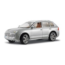 PORSCHE CAYENNE TURBO, 1/18  PLATA
